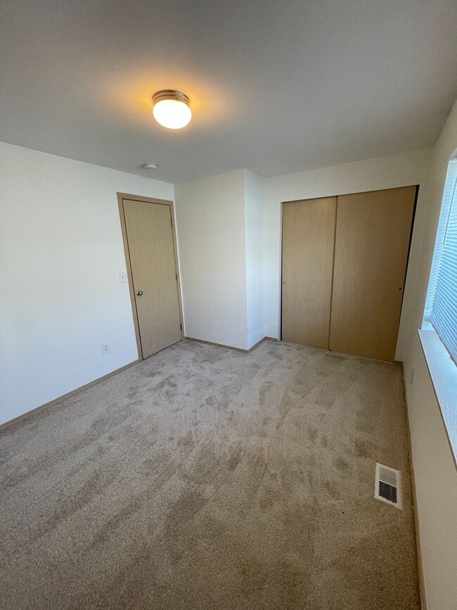 Building Photo - 4Bd/3Ba Bothell Home