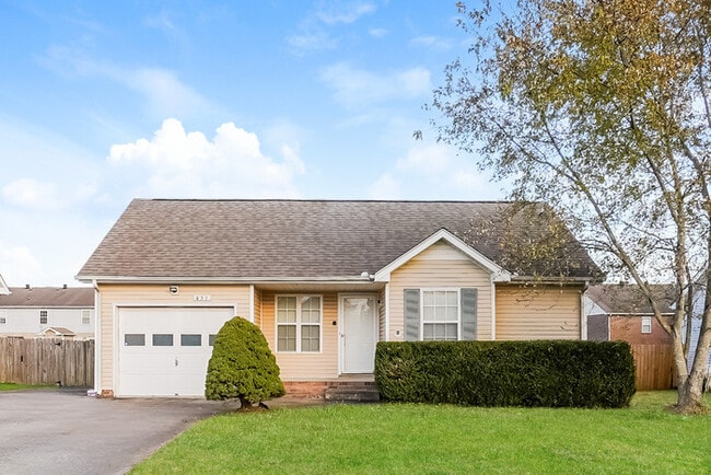 Building Photo - 451 Cranklen Cir