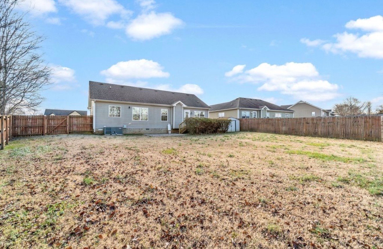 Building Photo - 1390 Whitt Ln