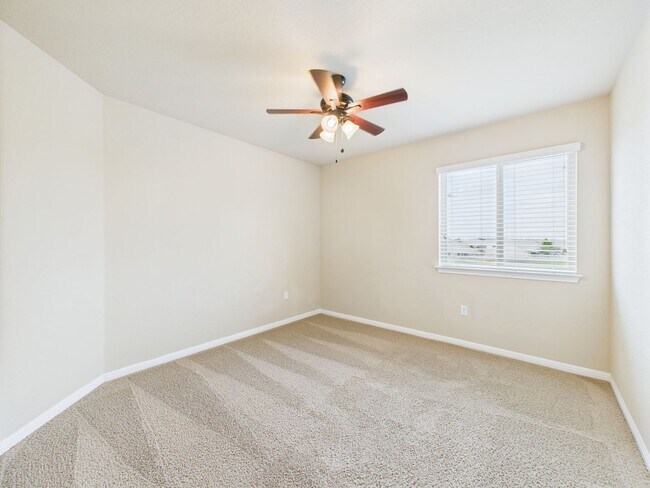 Building Photo - Connelly' Crossing   3 Bedroom Home