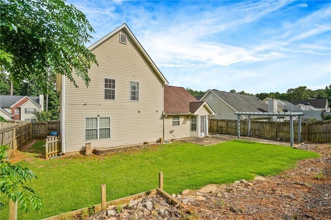 Building Photo - 375 Shadetree Ln