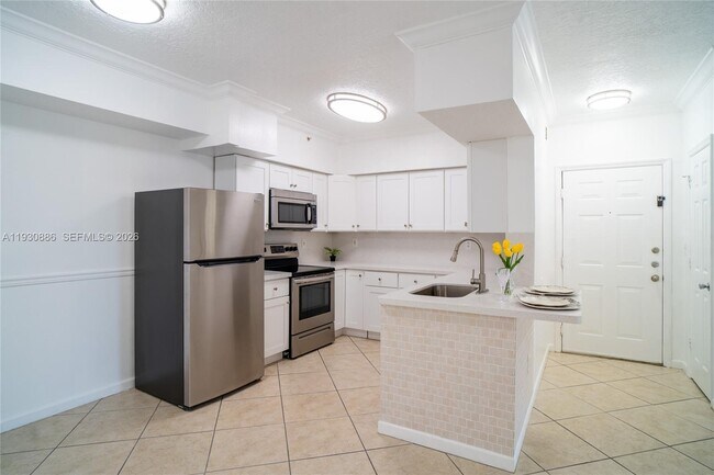 Building Photo - 11730 SW 2nd St