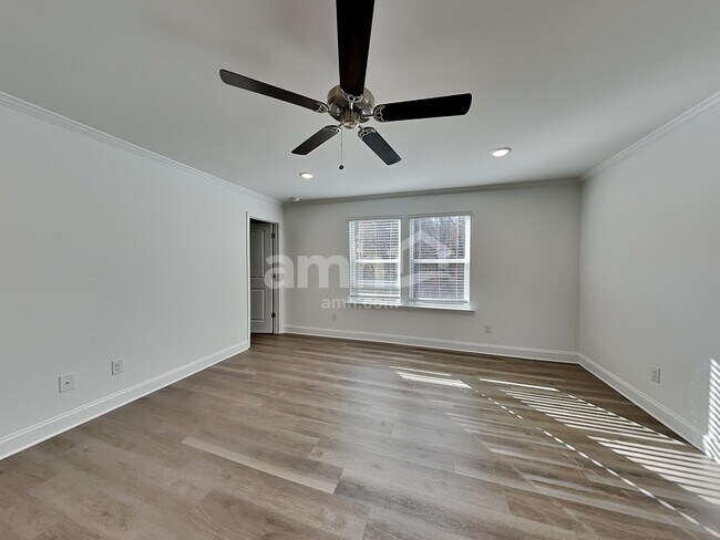 Building Photo - 3521 Jefferson Cor Ln