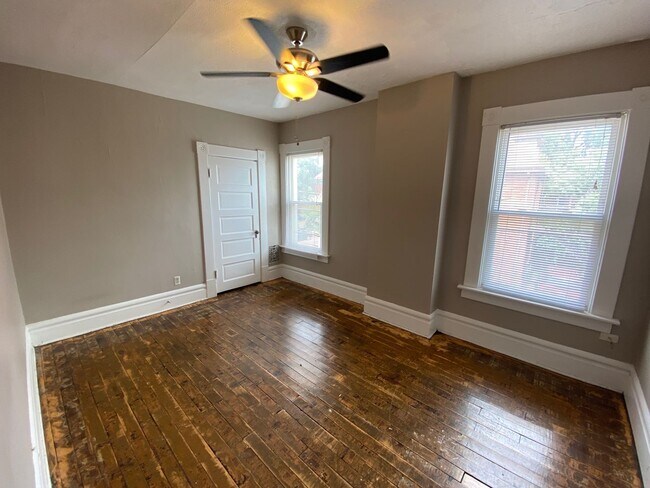 Building Photo - Hunter Ave 1444-1446 MLR (LH2)