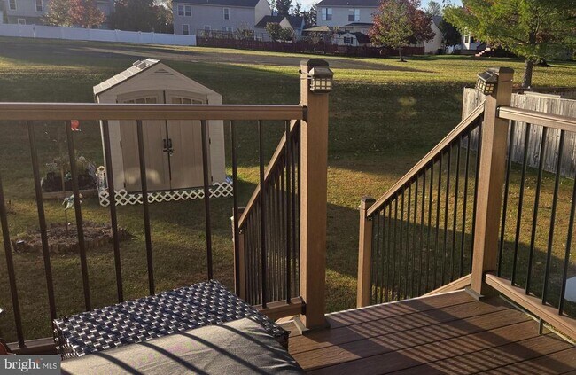 Building Photo - 2118 Cedar Barn Way