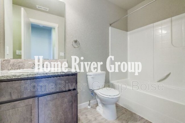 Building Photo - 928 E Wandering Ln