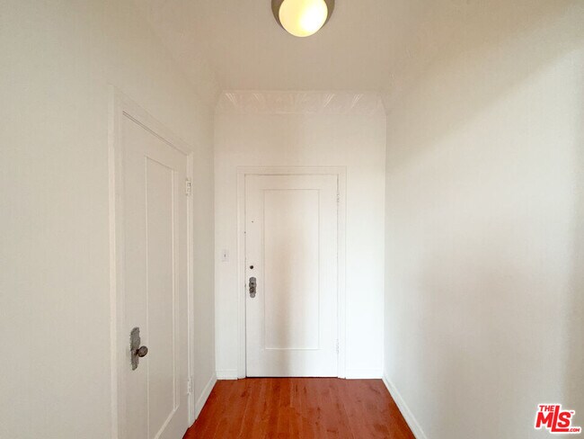 Building Photo - 1314 Hayworth Ave