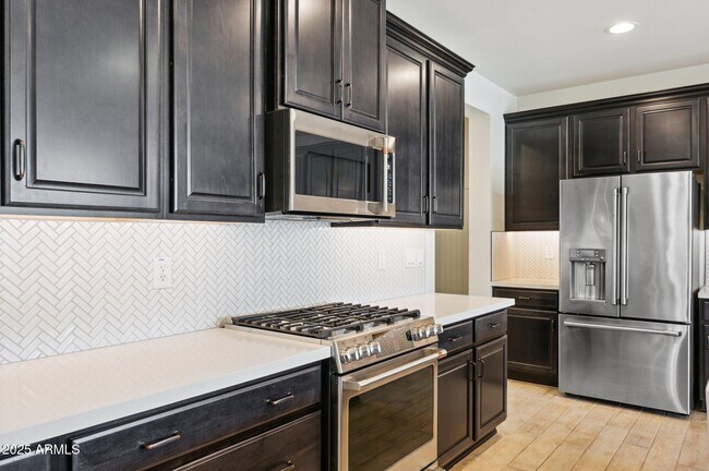 Building Photo - 5554 S Archer