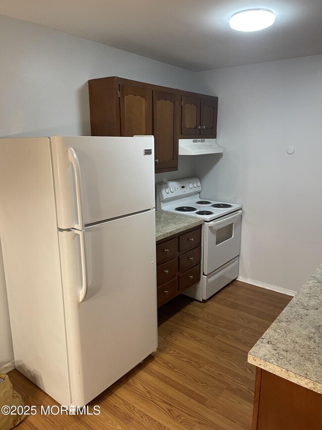 Building Photo - 469D Thornbury Ct