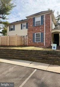 Building Photo - 150 Berwick Pl