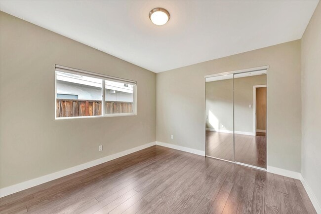 Building Photo - Modern Elegance & Effortless Style l 4BR Santa Clara Home