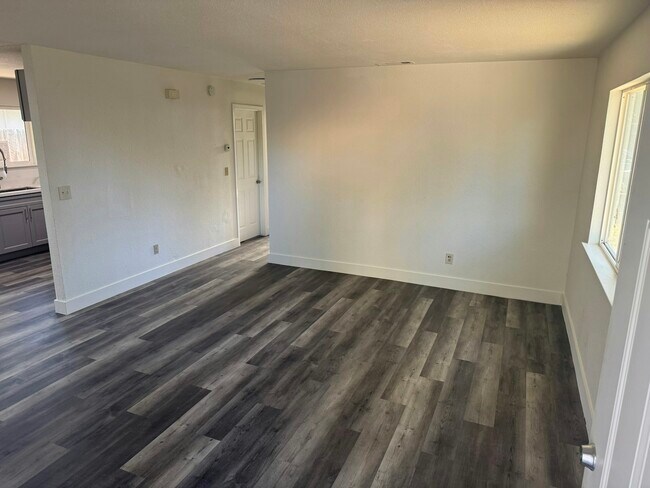 Building Photo - 4240 76th St
