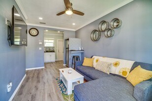 Building Photo - 1002 Brothers Ave.