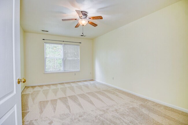 Building Photo - FOR RENT - Chesapeake in Bryant Farms / De...