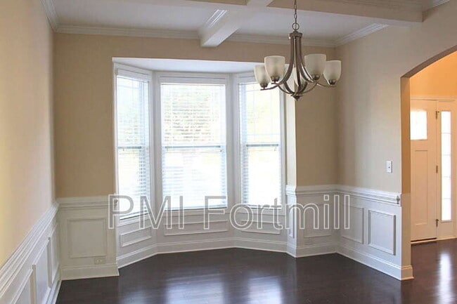 Building Photo - 4417 Carrington Dr