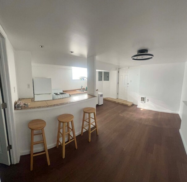 Building Photo - 6600 Hegerman St