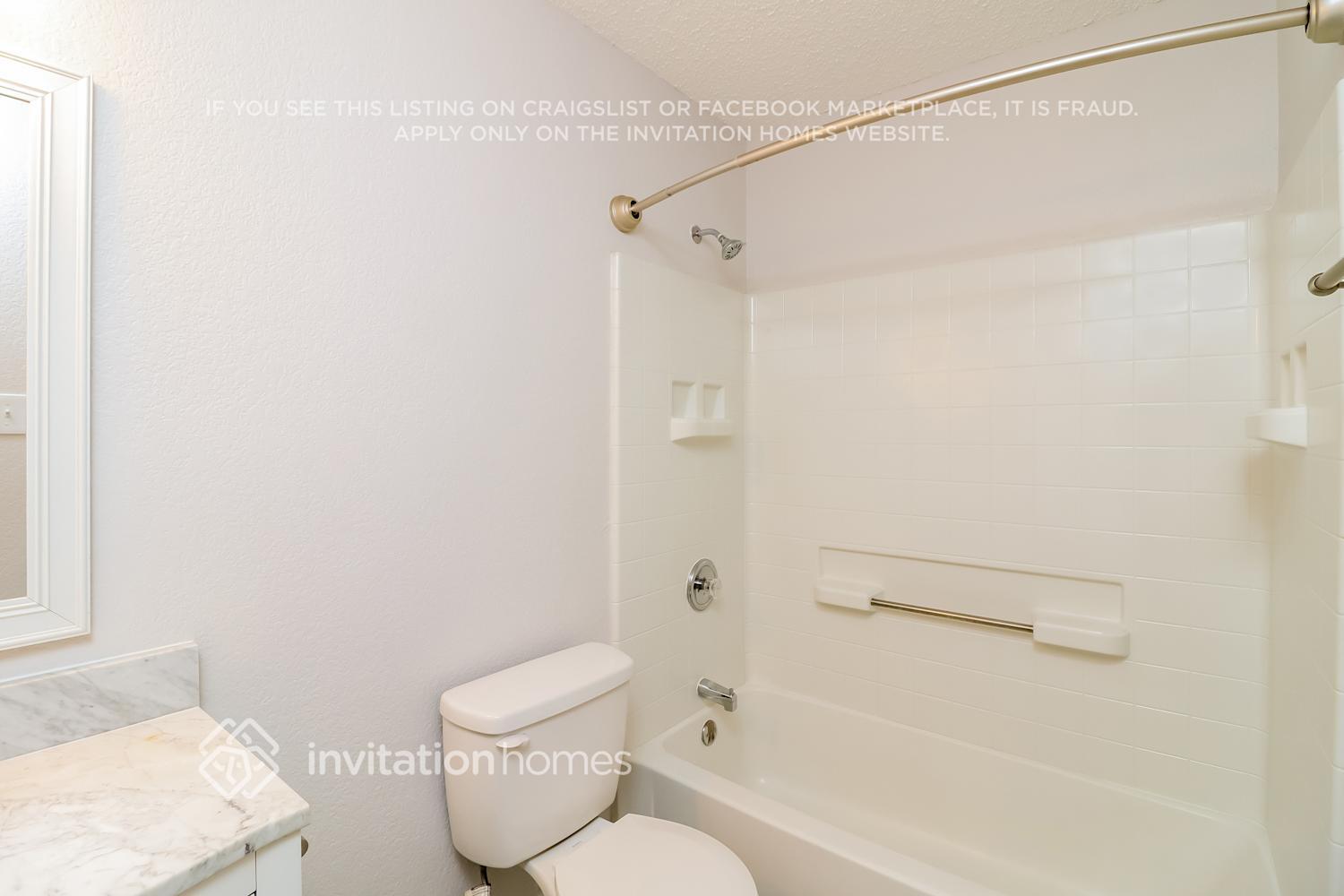 Building Photo - 632 Creekview Dr