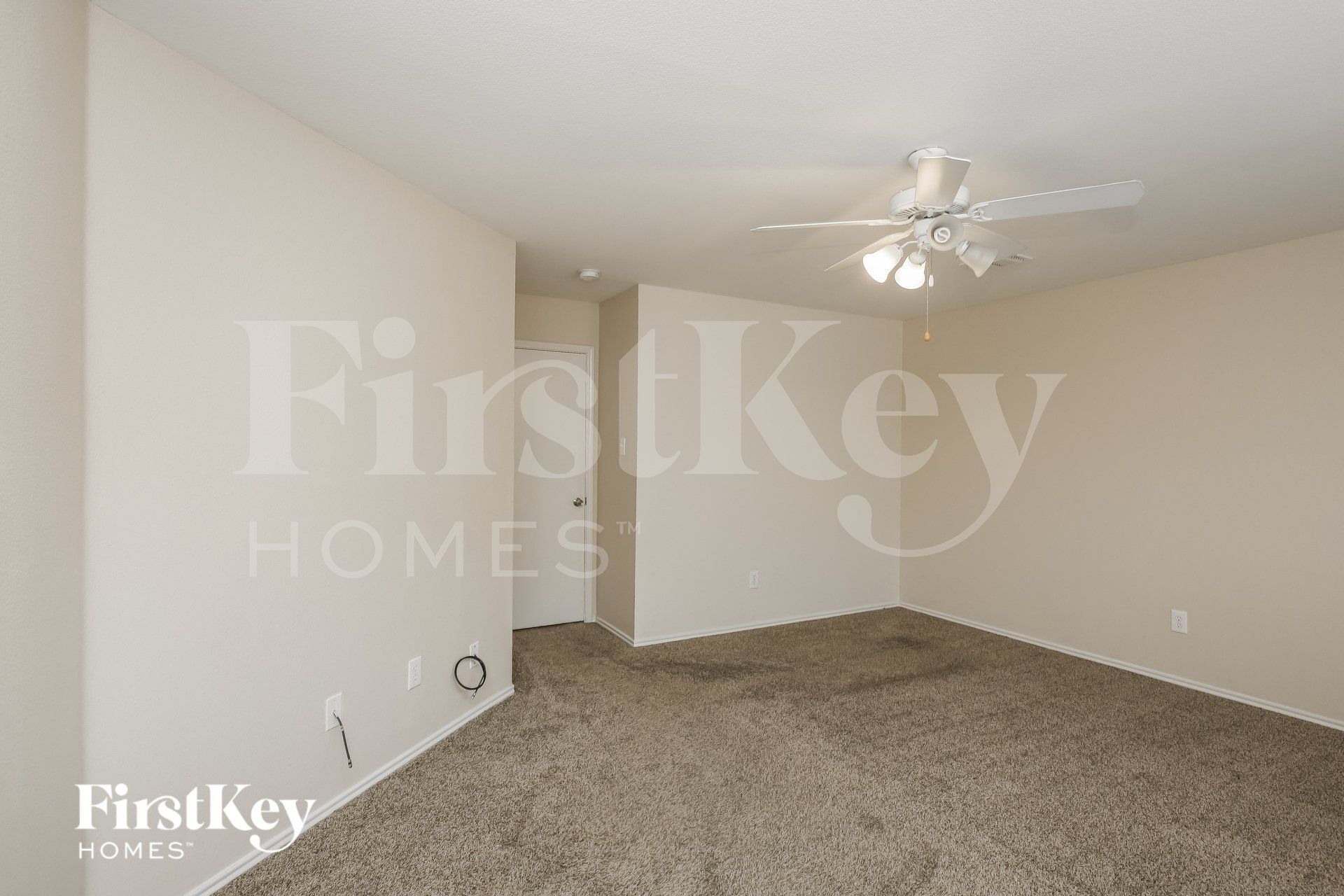 Building Photo - 852 Cats Eye Dr