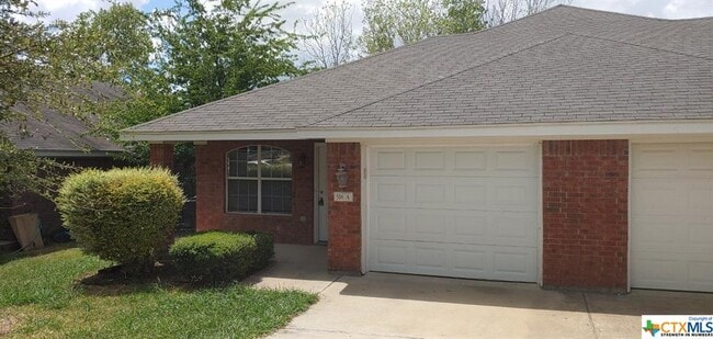 Building Photo - 516 Olaf Dr