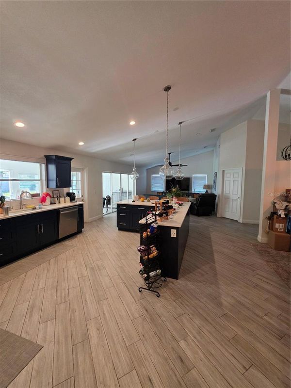 Building Photo - 10158 Brandon Cir