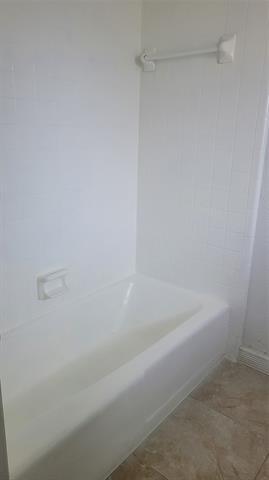 Building Photo - 7621 Dentcrest Dr