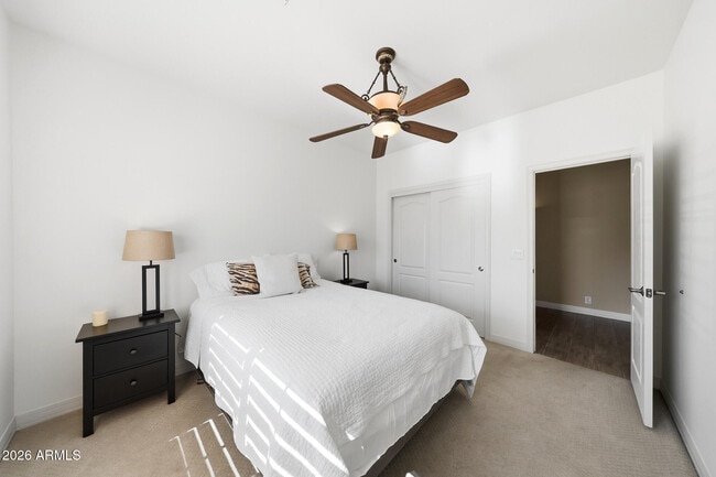 Building Photo - 7642 E Hartford Dr