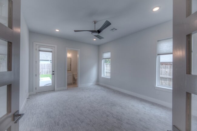 Building Photo - 4608 S Retana Ave W