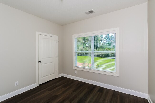 Building Photo - Spacious 4 Home in Chastain Place Grovetown, GA