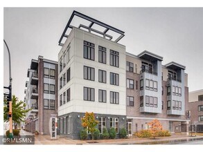 Building Photo - 7600 Lyndale Ave S