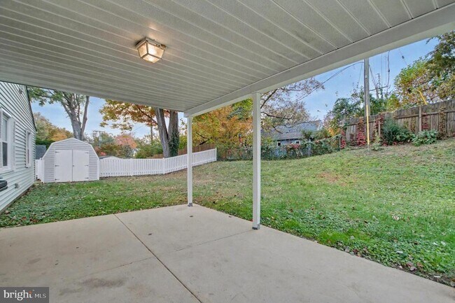 Building Photo - 2504 Korvale Ln