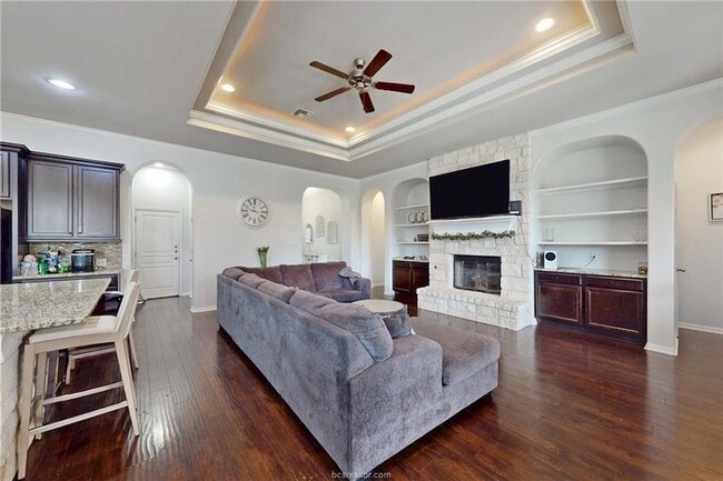 Building Photo - 2507 Hailes Ln