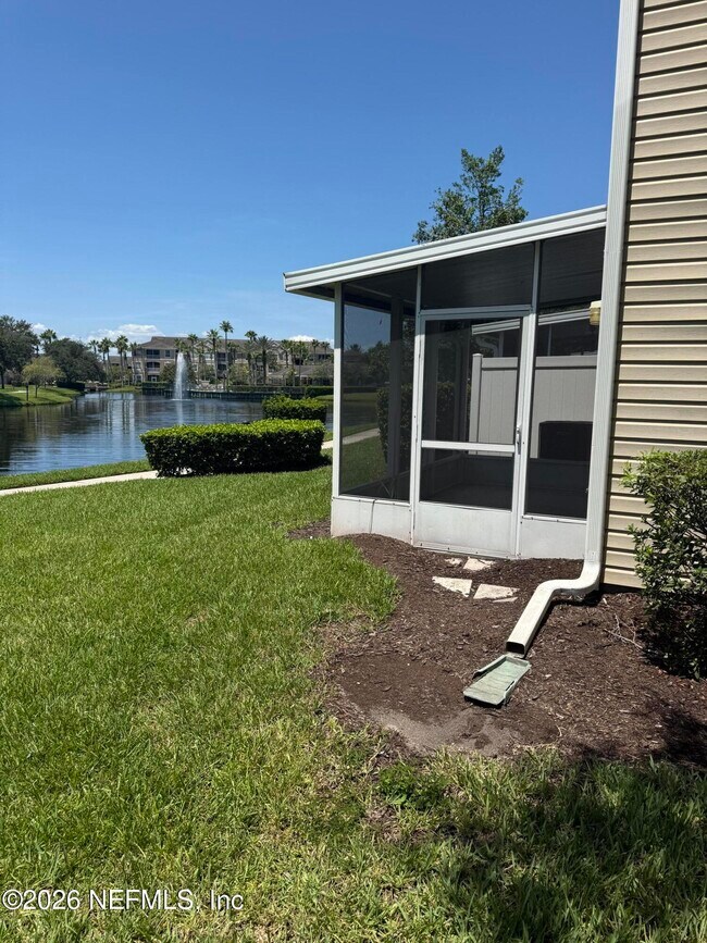 Building Photo - 7990 Baymeadows Cir E