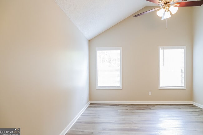Building Photo - 4976 Wolfcreek View