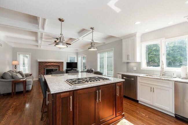 Building Photo - {5801} Spacious 2 Story Home in highly des...