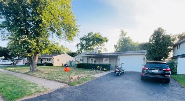 Building Photo - 293 Dogwood Dr