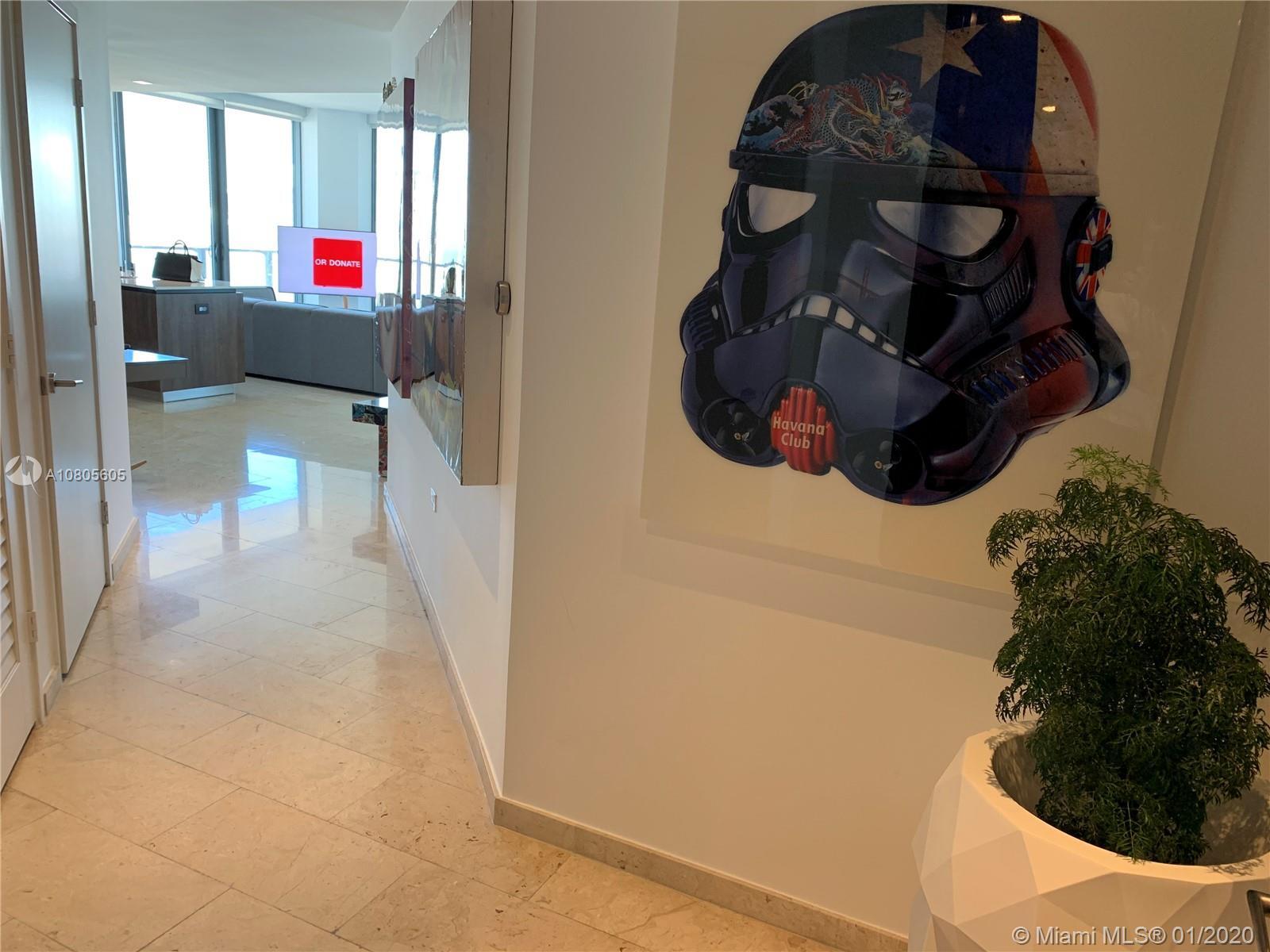 Building Photo - 88 SW 7th St