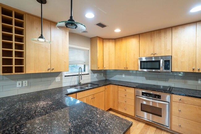 Building Photo - 3903 Dunleer Ct