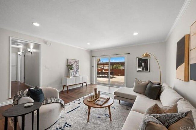 Building Photo - Spacious Remodeled Home with Separate Apar...
