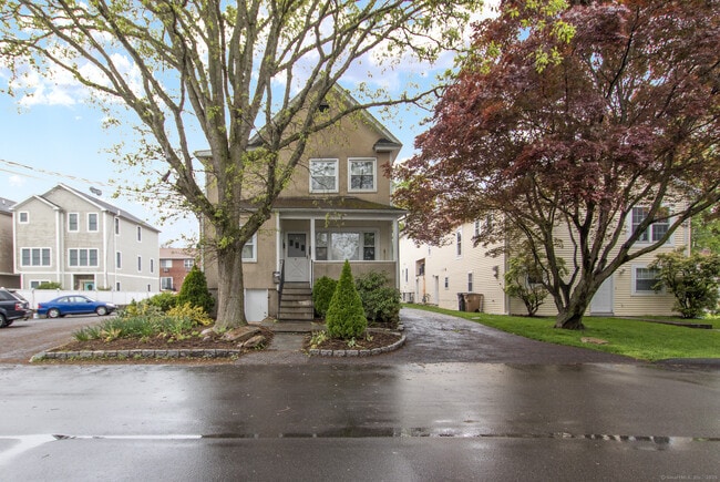 Primary Photo - 78 Dora St
