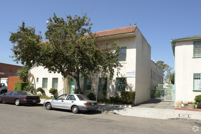 Building Photo - 1121 Gordon St