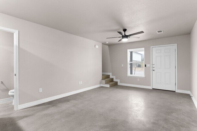 Building Photo - 804 White Meadow Ln