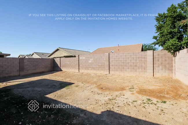 Building Photo - 10764 W Rio Vista Ln