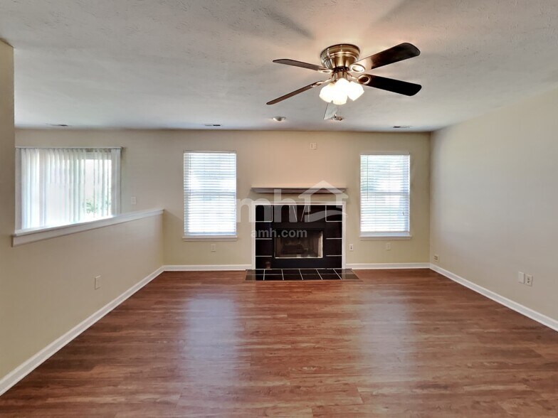 Building Photo - 5904 Jackie Ln