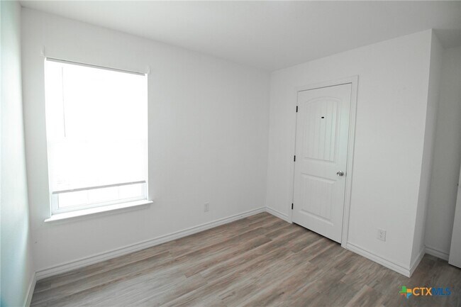 Building Photo - 1601 Cloud St