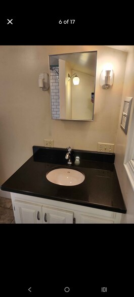 Bathroom - 434 Main St