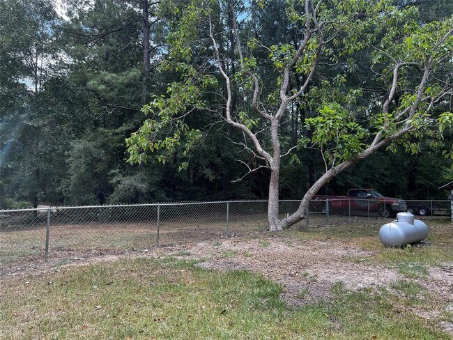 Building Photo - 10817 Ken's Ln