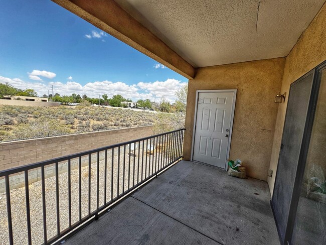 Building Photo - 1105 Meadowlark Way SE