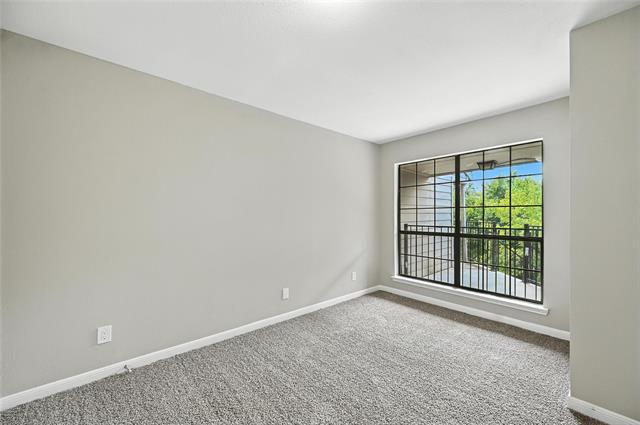 Building Photo - 8545 Midpark Rd