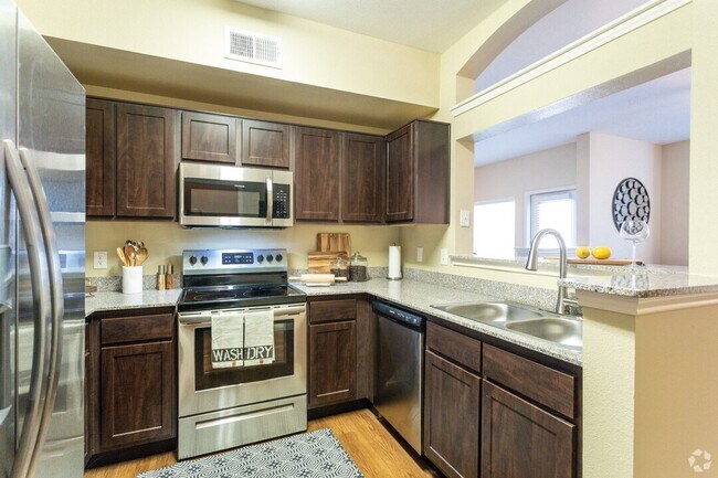 Primary Photo - Limited Time – $750 Gift Card with Move-In!