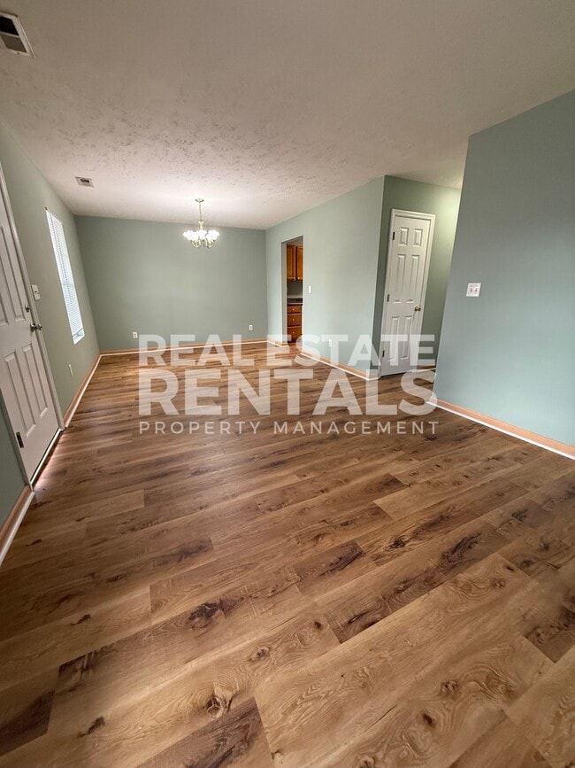 Building Photo - 1304 Pierce Ave